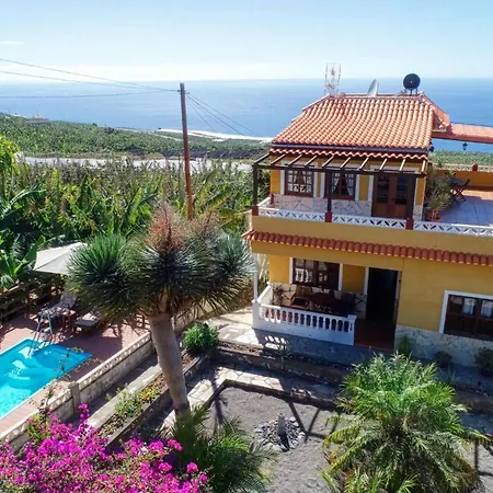 Casa Micaela Holiday home *